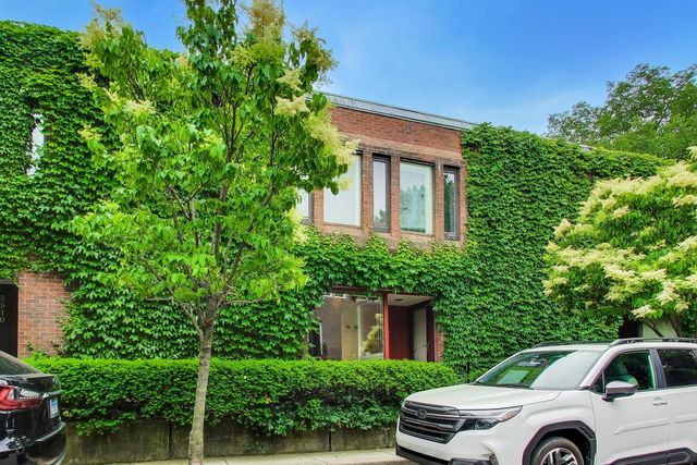 5508 S Kenwood Avenue, Chicago, IL 60637