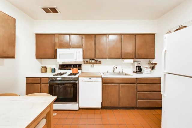5508 S Kenwood Avenue, Chicago, IL 60637