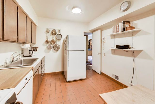 5508 S Kenwood Avenue, Chicago, IL 60637