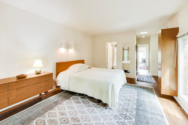 5508 S Kenwood Avenue, Chicago, IL 60637