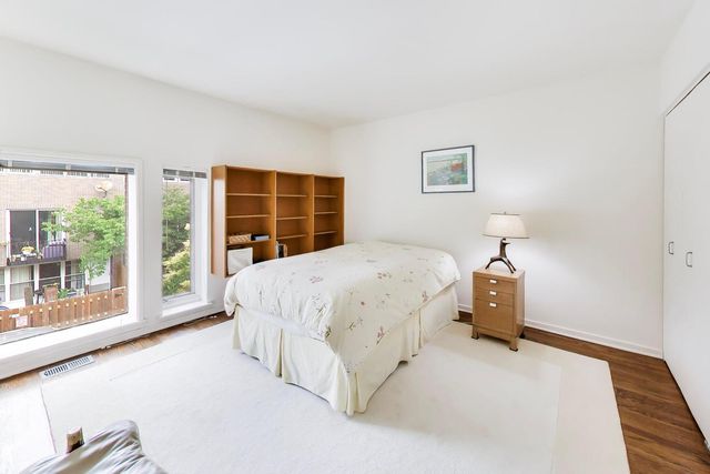 5508 S Kenwood Avenue, Chicago, IL 60637