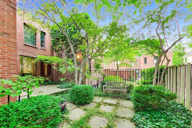 5508 S Kenwood Avenue, Chicago, IL 60637
