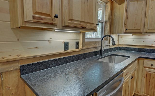 313 Burger Road, Murphy, NC 28906