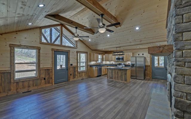 313 Burger Road, Murphy, NC 28906