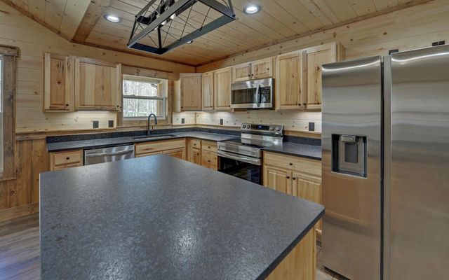 313 Burger Road, Murphy, NC 28906