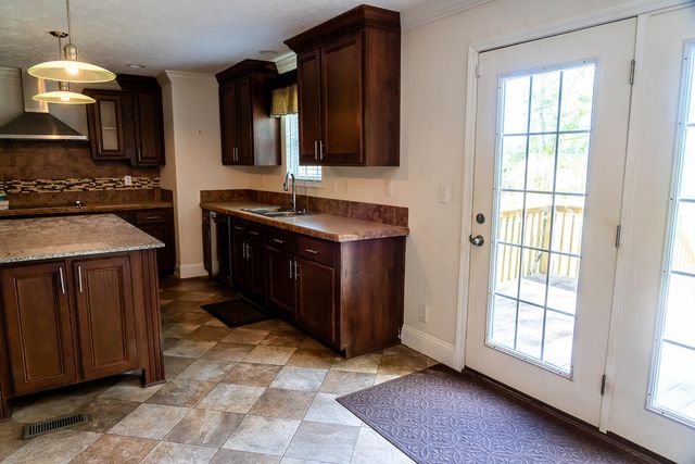4892 State Road, Ridgeville, SC 29472