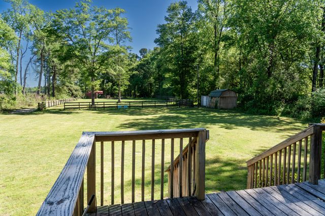 4892 State Road, Ridgeville, SC 29472