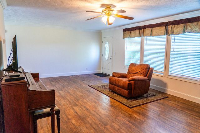 4892 State Road, Ridgeville, SC 29472