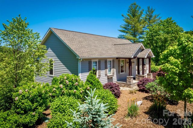 5564 Table View Lane, Lenoir, NC 28645
