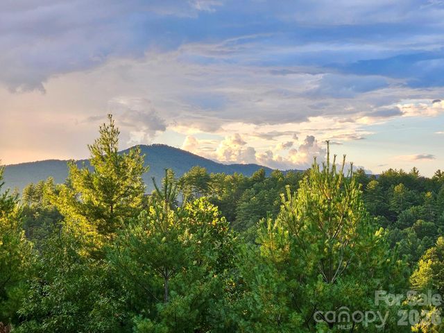 5564 Table View Lane, Lenoir, NC 28645