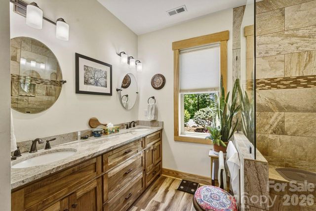 5564 Table View Lane, Lenoir, NC 28645