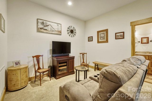 5564 Table View Lane, Lenoir, NC 28645