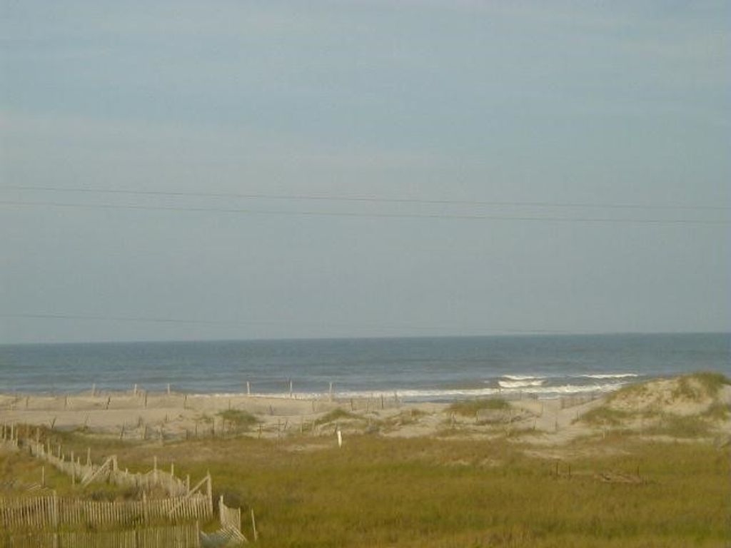 Image 1 of property listing at 2008 Sandfiddler Rd Lot F, Corolla, NC 27927