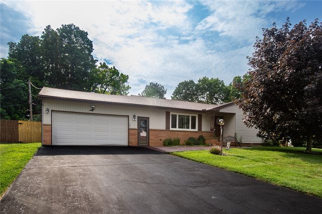 74 Tarwood Drive, Gates, NY 14606