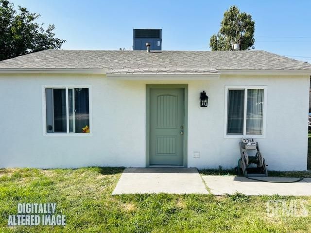 7716 Hall, Lamont, CA 93241