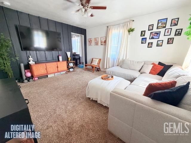 7716 Hall, Lamont, CA 93241