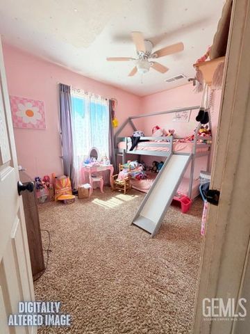 7716 Hall, Lamont, CA 93241