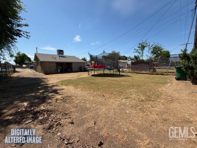 7716 Hall, Lamont, CA 93241