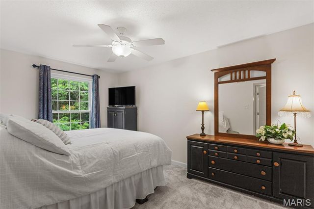 1511 Hampton Hall Drive 10, Chesterfield, MO 63017