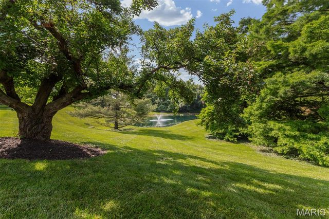 1511 Hampton Hall Drive 10, Chesterfield, MO 63017