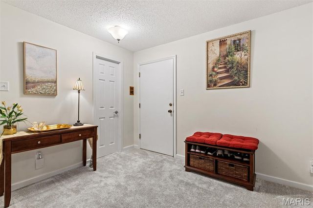 1511 Hampton Hall Drive 10, Chesterfield, MO 63017