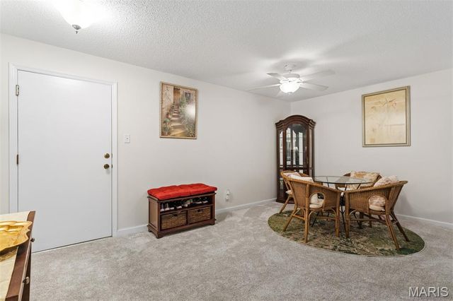 1511 Hampton Hall Drive 10, Chesterfield, MO 63017