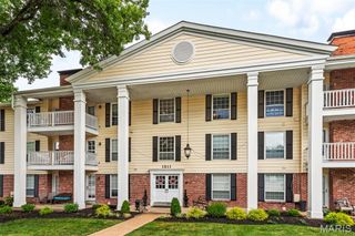 1511 Hampton Hall Drive 10, Chesterfield, MO 63017