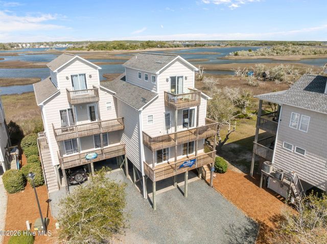 113 Anchor Drive A, Surf City, NC 28445