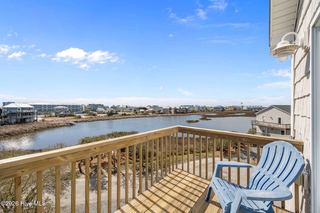 113 Anchor Drive A, Surf City, NC 28445