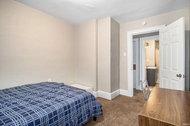 805 Miner Street, South Bend, IN 46617