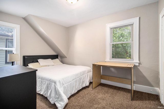 805 Miner Street, South Bend, IN 46617