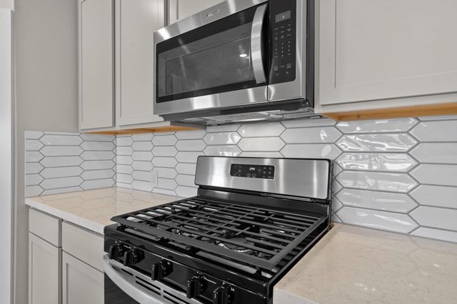 19059 Cetara Villa Drive, Hockley, TX 77447