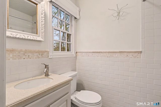 30 Pequot Trail, Westport, CT 06880