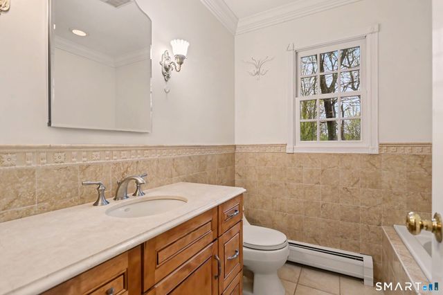 30 Pequot Trail, Westport, CT 06880