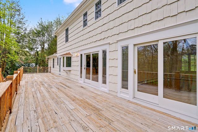 30 Pequot Trail, Westport, CT 06880