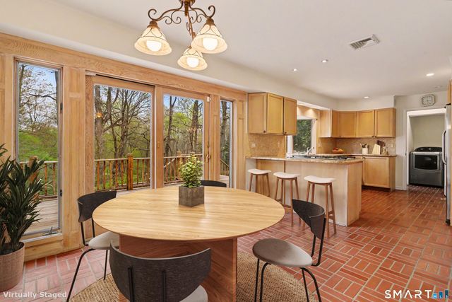 30 Pequot Trail, Westport, CT 06880