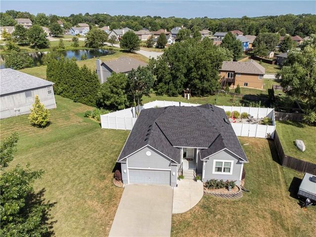 1413 Sloan Avenue, Pleasant Hill, MO 64080