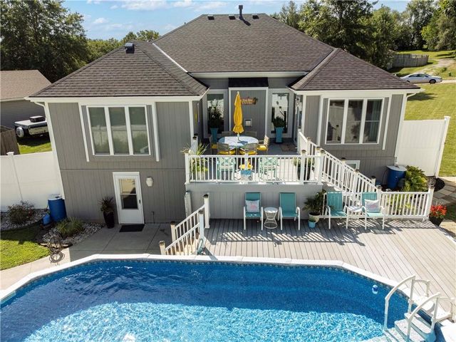 1413 Sloan Avenue, Pleasant Hill, MO 64080