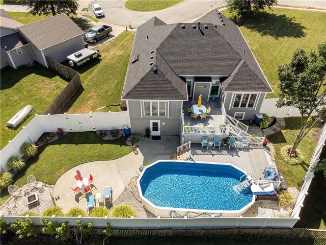 1413 Sloan Avenue, Pleasant Hill, MO 64080
