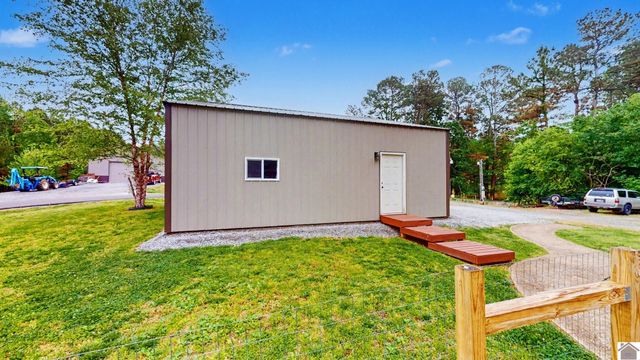 629 Ahab Road, Hardin, KY 42048