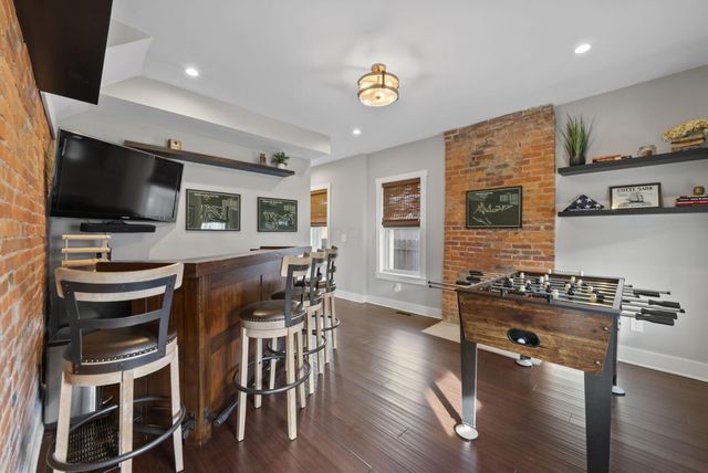 192 E 2nd Avenue, Columbus, OH 43201