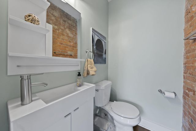 192 E 2nd Avenue, Columbus, OH 43201