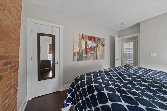 192 E 2nd Avenue, Columbus, OH 43201