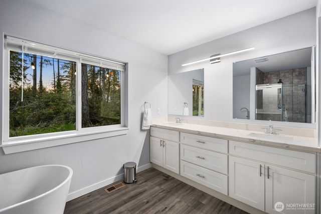 19515 26th Street Ct SW, Lakebay, WA 98349