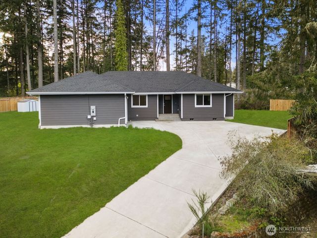 19515 26th Street Ct SW, Lakebay, WA 98349