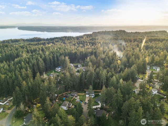 19515 26th Street Ct SW, Lakebay, WA 98349