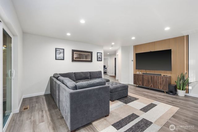 19515 26th Street Ct SW, Lakebay, WA 98349