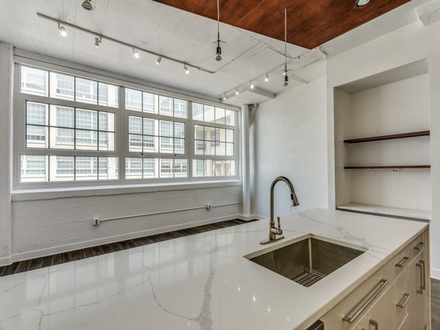 2600 W 7th Street 1613, Fort Worth, TX 76107