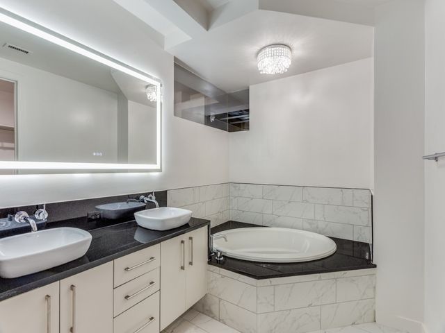 2600 W 7th Street 1613, Fort Worth, TX 76107