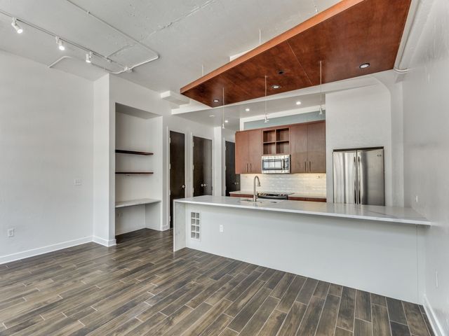 2600 W 7th Street 1613, Fort Worth, TX 76107